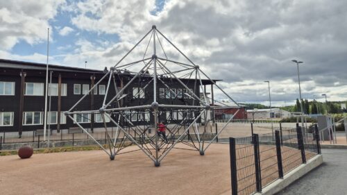 Vähäjärven päiväkoti ja koulu Verso (0-9)