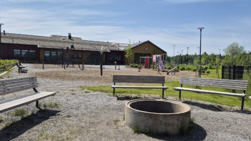 Kuhmalahden päiväkoti ja koulu (1-6)
